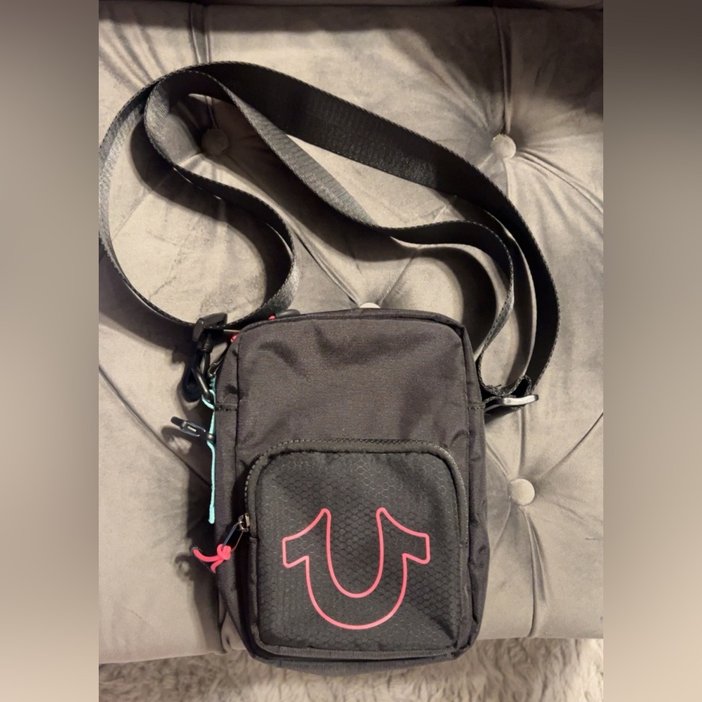 True religion crossbody bag